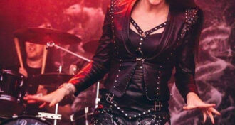 Vocalista Floor Jansen