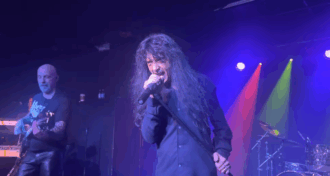 Joey Belladonna adoraria o desafio de cantar no Journey