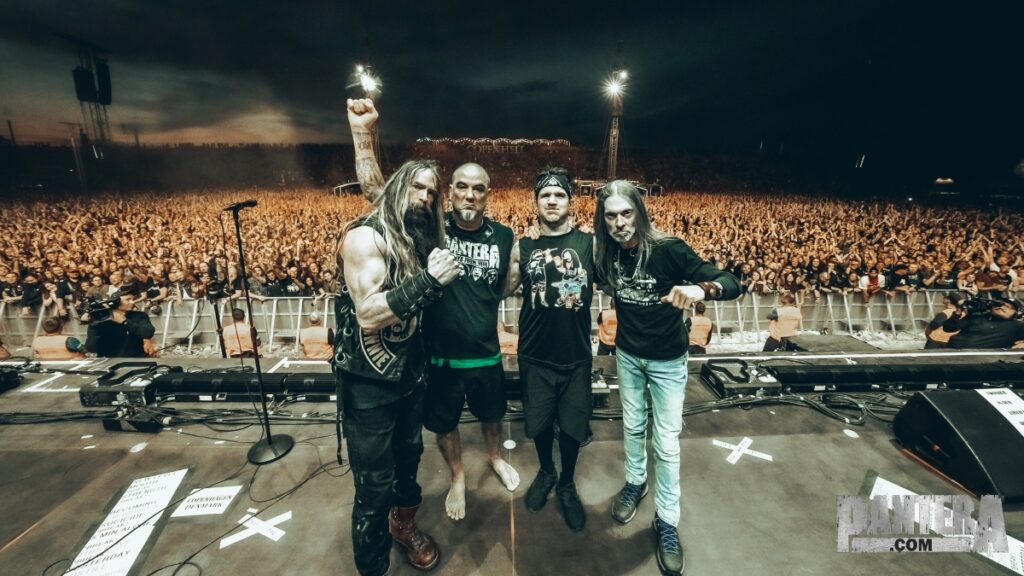 Pantera Phil e Rex estão arrasando, estou feliz pelos caras, diz Zakk Wylde