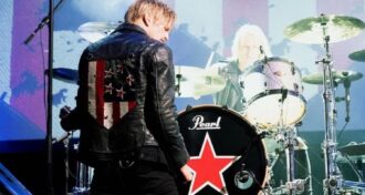 Skid Row turnê de outubro adiada por problemas de saúde de Erik Grönwall