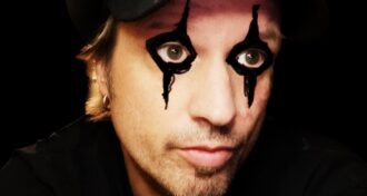 Tobias Sammet defende direito de manifestação de Alice Cooper