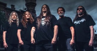 Cannibal Corpse 'Chaos Horrific' coloca o metal nas paradas mundiais
