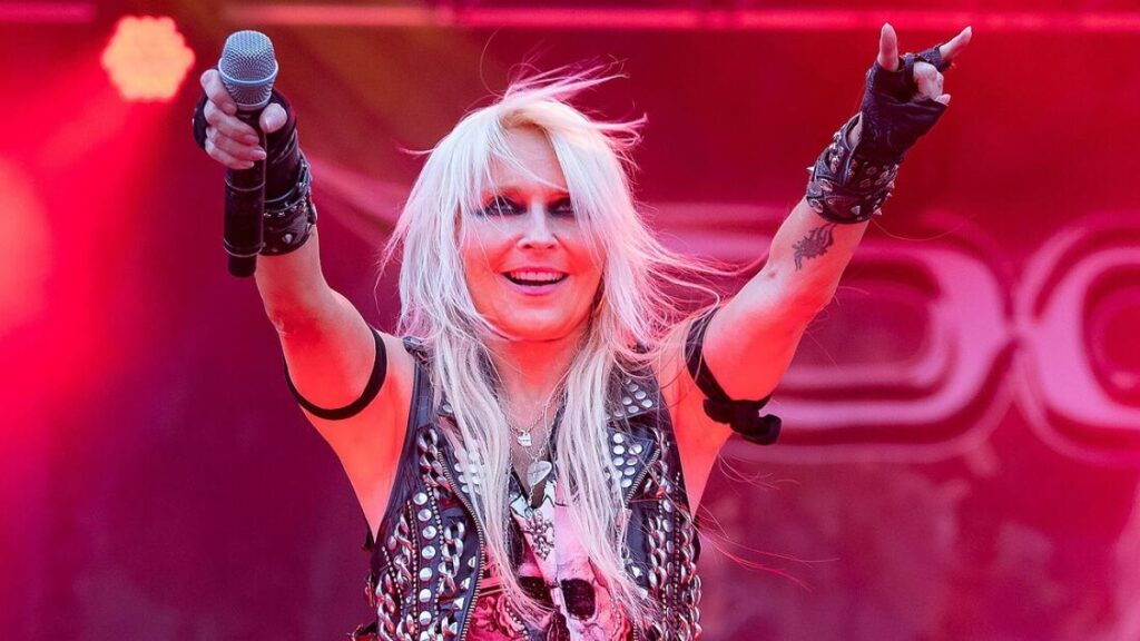 Doro: assista ao clipe de "True Metal Maniacs", um hino feito para os fãs