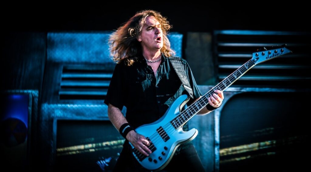 quando o show começa, você está olhando para quatro super-heróis, diz David Ellefson sobre o Metallica