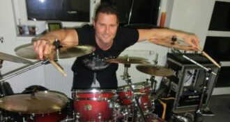 Paradox novo álbum Mysterium, em memória do baterista Axel Blaha, será lançado em 2024