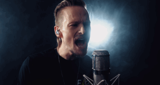 Skid Row assista a perfomance de Erik Grönwall no cover de Highway Star