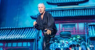 Iron Maiden Bruce Dickinson revela a melhor canção que já escreveu, essa música realmente afeta as pessoas
