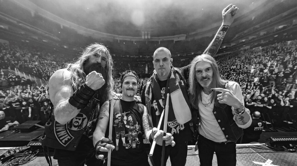 Pantera álbum ao vivo com formação atual é cogitado, afirma Charlie Benante