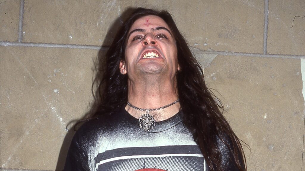 Deicide Glen Benton relembra quando queimou uma cruz invertida na testa, não o que diabos eu estava pensando
