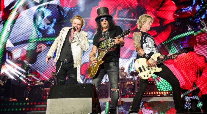 Guns N' Roses segundo Slash, novo álbum está sendo planejado