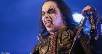 Cradle of Filth sem medo de soar presunçoso, o novo disco é um monstro meticuloso, magnífico e maléfico, diz Dani Filth