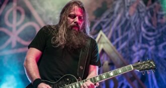 Lamb Of God estão lucrando diretamente ao perpetuar uma guerra cultural que está destruindo o nosso país, diz Mark Morton