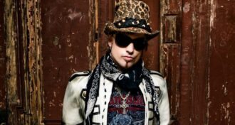 Avantasia assina com a Napalm Records, voltamos ao estúdio para criar nosso álbum mais poderoso até agora diz Tobias Sammet