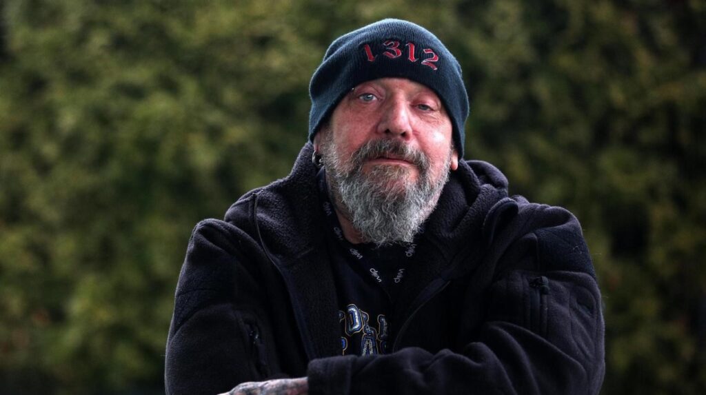 Iron Maiden Paul Di'Anno foi sepultado na manhã desta quinta-feira