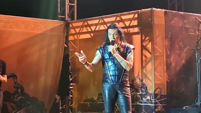Manowar tem muita gente que não gosta do Manowar! Para eles, a gente diz, 'Vai se lascar!', dispara Joey DeMaio