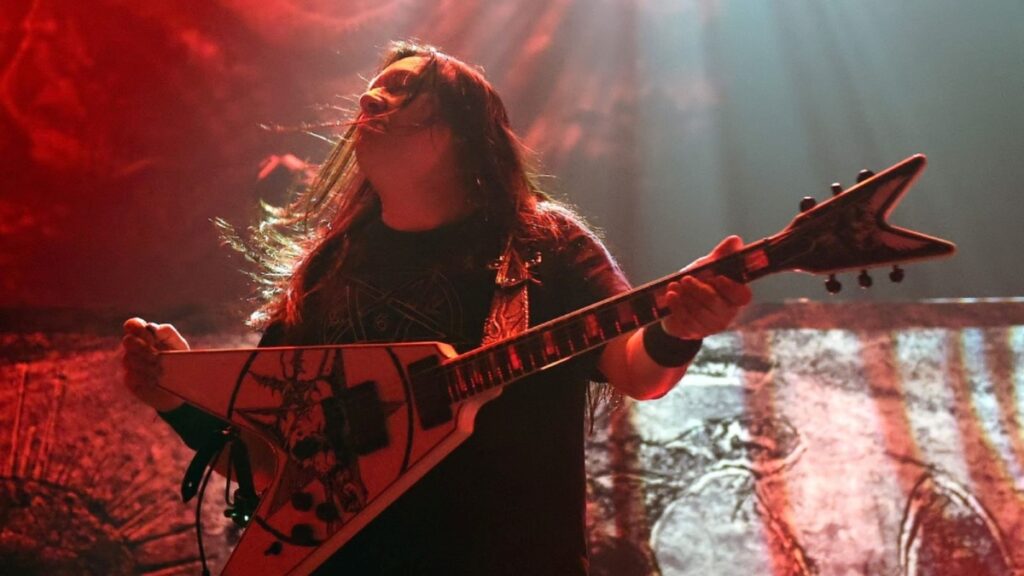 Testament todo o trabalho duro está feito. Algumas músicas sairão em abril ou maio, diz Eric Peterson sobre o novo álbum