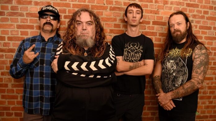 Vou deixar o Soulfly ser o Soulfly novamente. Terá aquele poder do groove tribal, diz Max Cavalera sobre o novo álbum