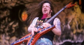 20 anos sem Dimebag Darrell relembre a última entrevista do guitarrista