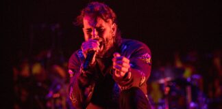 Avenged Sevenfold já vimos muitas bandas cancelando turnês... Vocês verão muito mais, diz M. Shadows