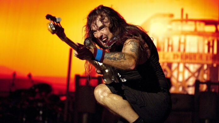 Iron Maiden estamos gerando novos fãs o tempo todo. É porque nós fazemos um show bom e divertido, diz Steve Harris