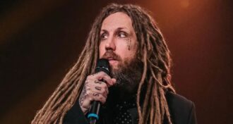 Korn Brian Welch sobre a saturação de talentos na indústria há pessoas incrivelmente talentosas que ninguém jamais conhecerá