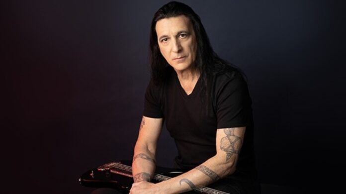 Manowar regravará Sign Of The Hammer é uma versão diferente, mas com estilo semelhante, diz DeMaio