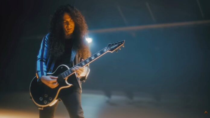 Marty Friedman eu nunca estou satisfeito com nada quando se trata da minha música