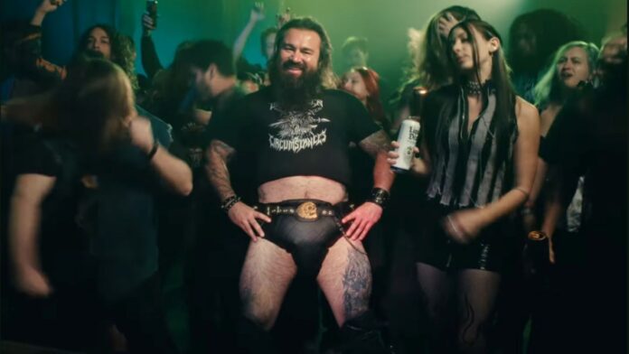 Será que essa moda pega Liquid Death lança fralda para metalheads