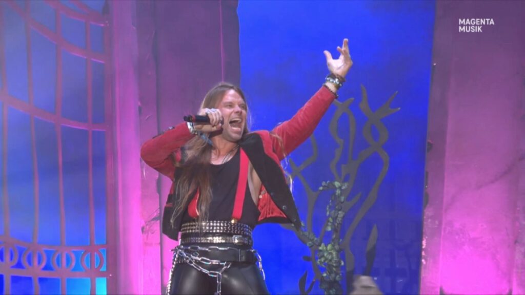 Avantasia Não curtiu Creepshow Então confira Against The Wind, o novo single com Kenny Leckremo