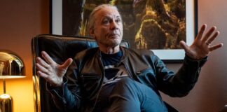 Bruce Dickinson se alguém colocar na internet que um queijo é um método de controle mental, algum idiota vai acreditar