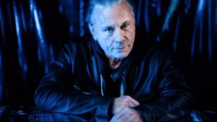 Bruce Dickinson: 