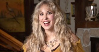 Candice Night Novo álbum Sea Glass estreia em abril. Ouça a nova música Angel And Jezebel