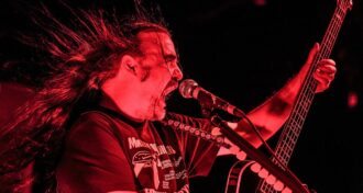 Carcass Todo baixista é um guitarrista fracassado. Assim como todo jornalista musical é um músico fracassado, disse Jeff Walker