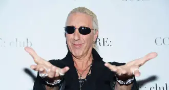 Dee Snider Foi a única música que nunca escrevi para lançamento comercial e pode ser a música mais valiosa que já escrevi