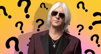 Def Leppard Todo mundo fora do Rock pensa que se você é uma banda de Heavy Metal, isso não é bom… Você tem a impressão de que todo mundo é idiota