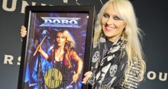 Doro ganha Disco de Ouro em Berlim pelo álbum “Force Majeure”