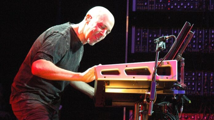 Dream Theater Nas mãos erradas, toda tecnologia pode ser perigosa, diz Jordan Rudess sobre I.A