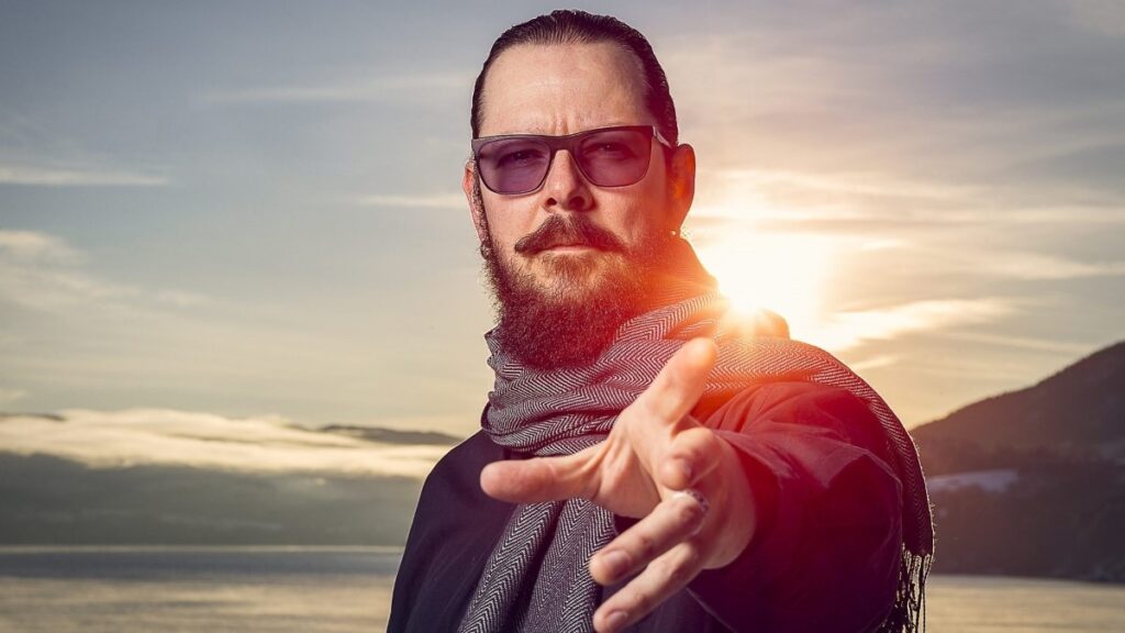 Emperor hoje, a capacidade de atenção das pessoas é de cerca de 10 segundos, diz Ihsahn sobre o relacionamento das pessoas com a música