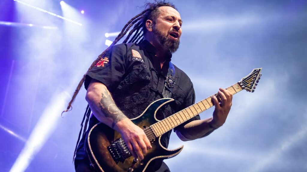 Five Finger Death Punch o Megadeth nunca faria turnê conosco se não recebesse a reverência e o respeito de nós, diz Zoltan Bathory
