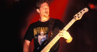 Há 24 anos, Jason Newsted deixava o Metallica: 