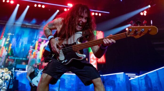 Iron Maiden Sempre haverá pessoas que pensam que a banda morreu em 1988, diz Steve Harris