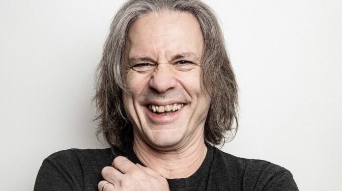 Iron Maiden Somos provavelmente uma das maiores bandas de Heavy Metal do mundo. Significamos muito para milhões de pessoas, diz Bruce Dickinson