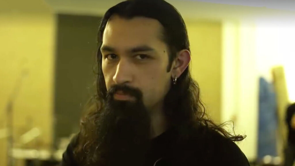 Mayhem: "se você quiser ouvir a banda mais maligna do mundo, você deveria ouvir Mayhem", diz Jocke Wallgren, do Amon Amarth