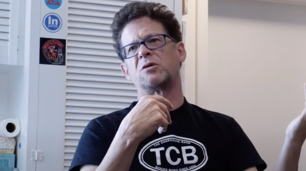 Metallica Eles não têm ideia do que estão falando, diz Jason Newsted ao defender Lars Ulrich dos críticos de bateria