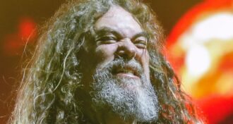 Sepultura Os fãs adoram as regravações, diz Max Cavalera