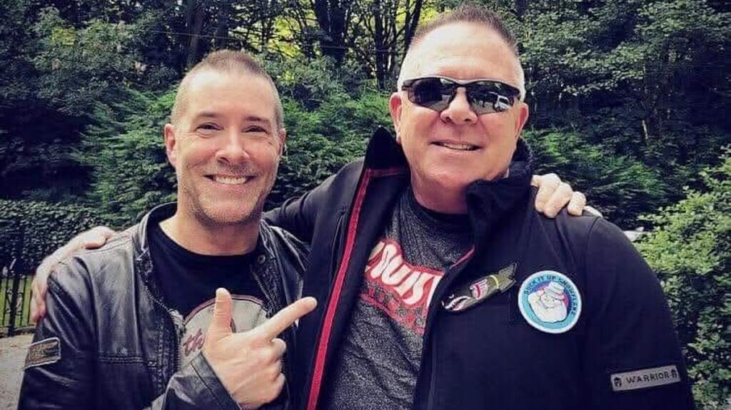 Annihilator ex-vocalista Coburn Pharr que cantou no álbum Never, Neverland, falece aos 62 anos