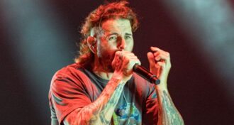 Avenged Sevenfold A cena dos metaleiros puristas sempre vai existir. Não acho que os fãs tenham a capacidade de ter a mente aberta e aceitar algo que é inovador, diz M. Shadows