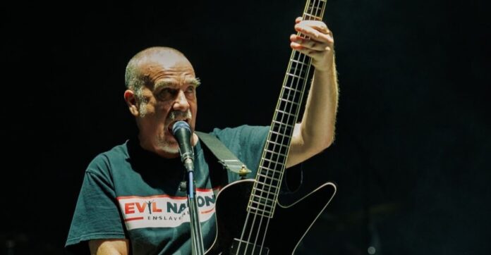 Carcass Reek of Putrefaction é um aborto sonoro. Eu gostaria de regravá-lo, só para provar que poderia ser um álbum realmente matador, diz Jeff Walker
