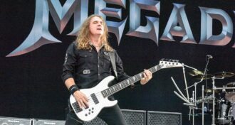 David Ellefson É engraçado, nem toda banda funciona como uma democracia. Sempre tem que haver um líder