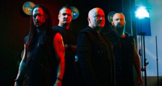 Disturbed anunciada turnê de aniversário de 25 anos do álbum The Sickness com Megadeth como banda de apoio